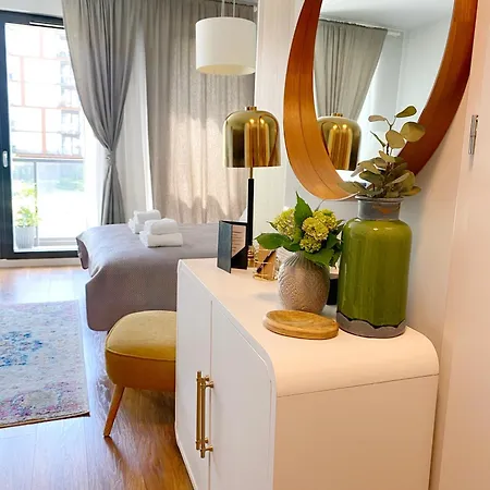 Living Point Mokotow شقة